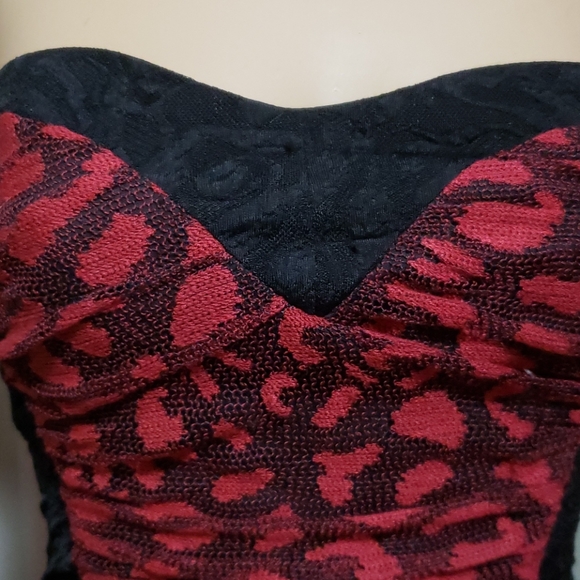 Mystic Strapless Stretch Dress with Lace - Picture 5 of 7